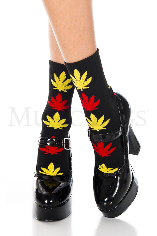 Leaf print socks
